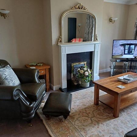 3-Bed Bungalow Near Conwy Valley Close To Castle โคลวินเบย์ ภายนอก รูปภาพ