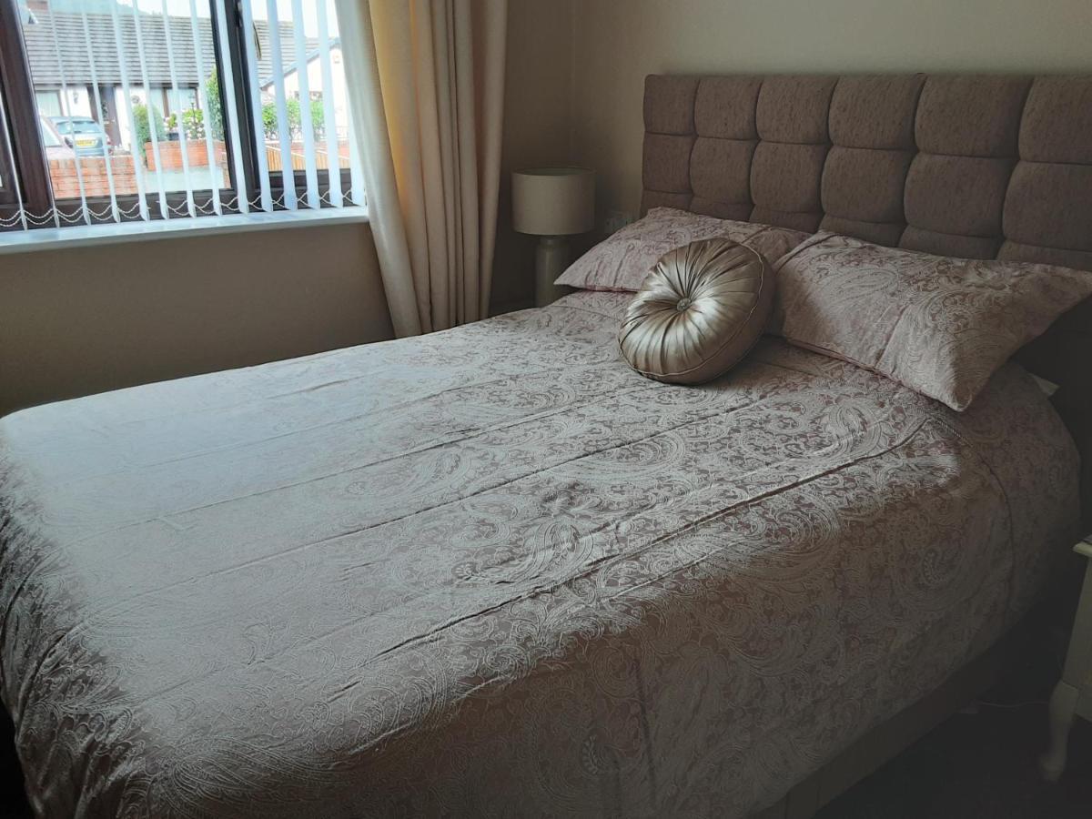 3-Bed Bungalow Near Conwy Valley Close To Castle โคลวินเบย์ ภายนอก รูปภาพ