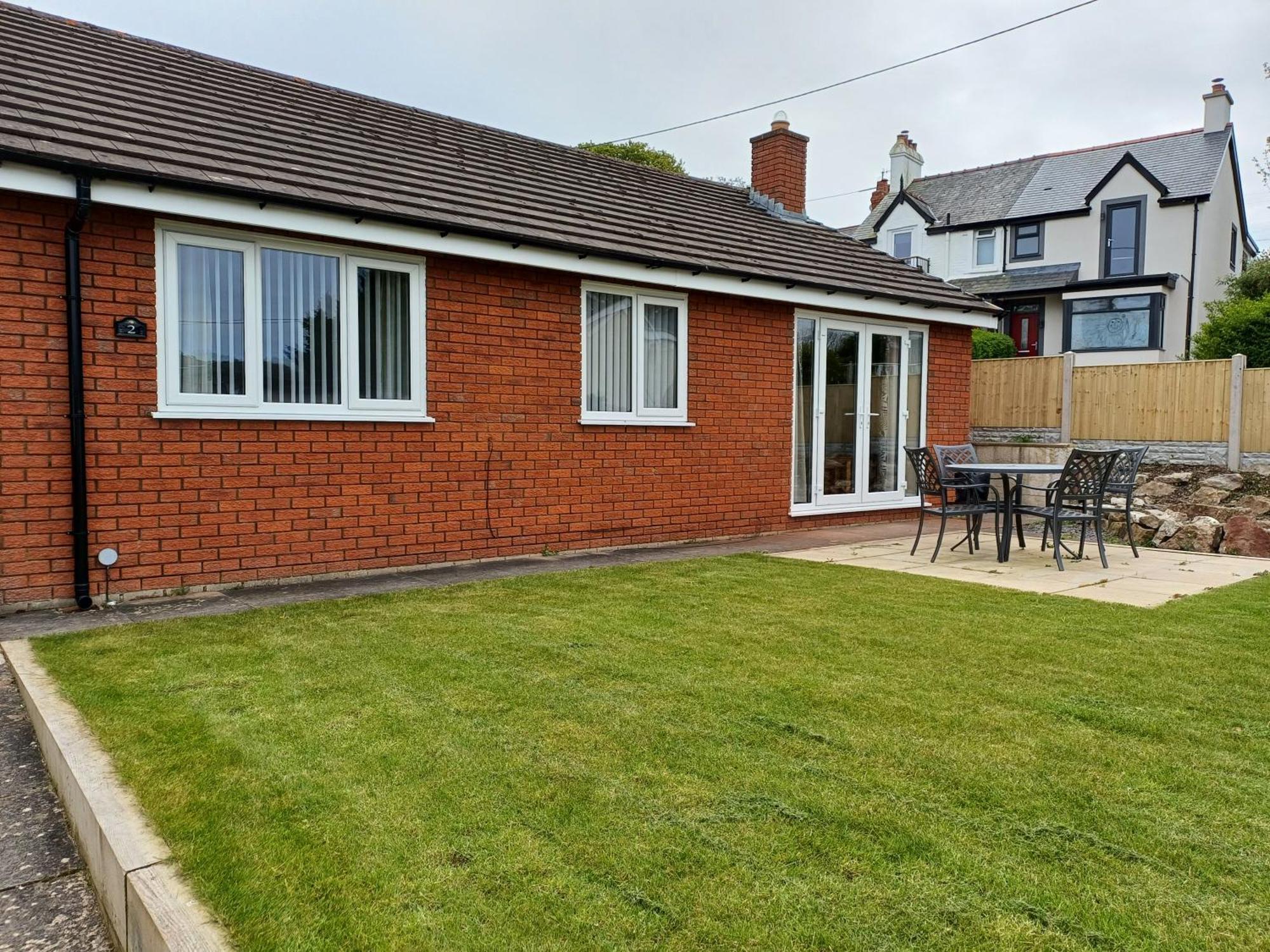3-Bed Bungalow Near Conwy Valley Close To Castle โคลวินเบย์ ภายนอก รูปภาพ